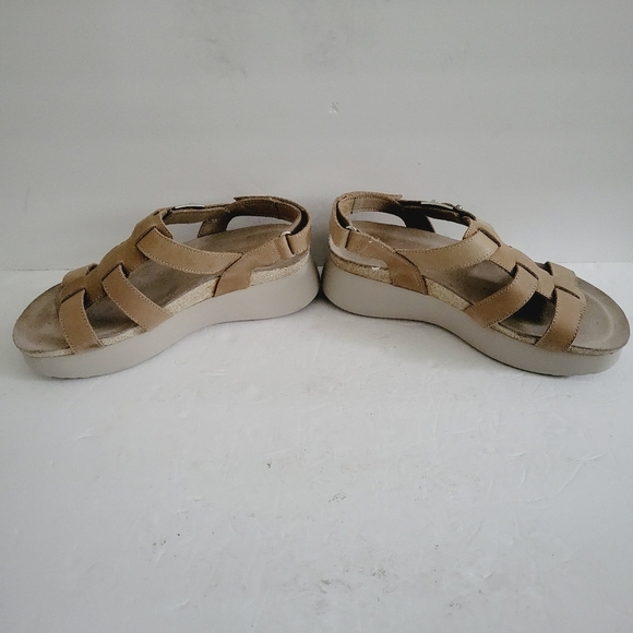 NEW Munro Beige Leather Strappy Sandals Size 9 - Picture 2 of 8